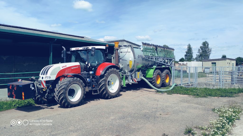 Cisterna Volumetra 18000 D při plnění 