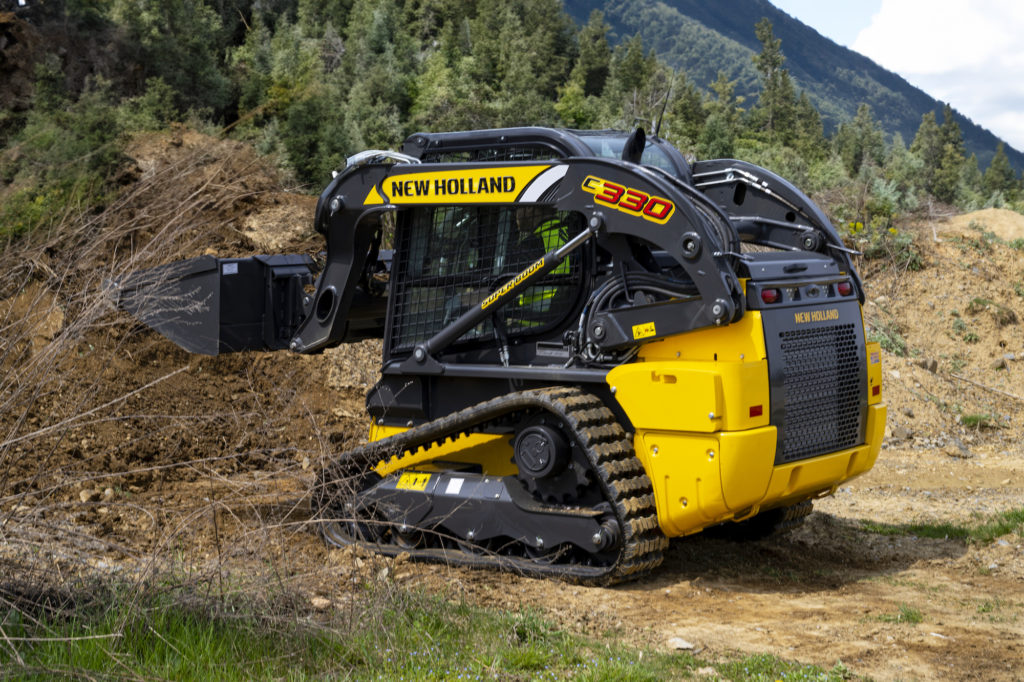 Společnost New Holland Construction oficiálně zpřístupňuje průkopnický kompaktní pásový nakladač C330 Super Boom pro komerční trh v Severní Americe.