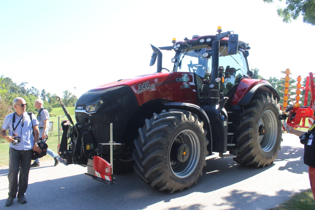 Na akci FarmingRED se představil Case IH Magnum 340 CVXDrive AFS Connect.