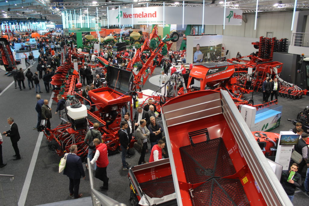 Veletrh zemědělské techniky Agritechnica skončil s rekordním počtem více než 470 000 návštěvníků ze 149 zemí.