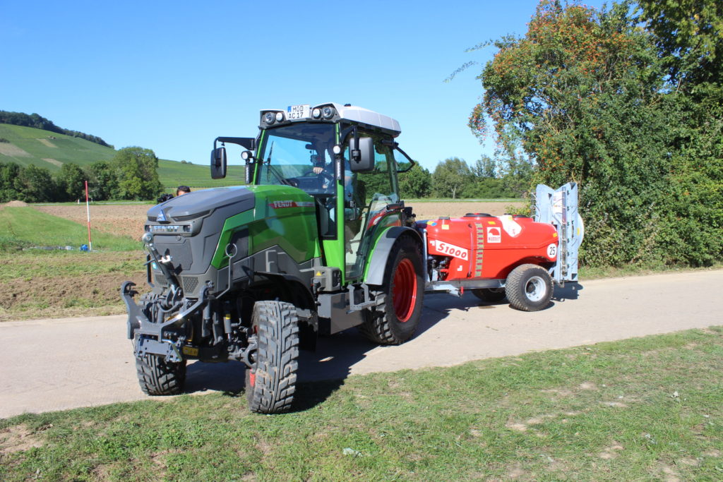 Fendt e107 V s ukázkou nevých pneumatik Trelleborg TM1 Eco Power