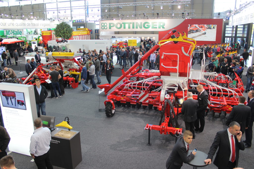 Firma Pöttinger zve své příznivce k návštěvě stánku na mezinárodním veletrhu Agritechnica 2023 v Hannoveru.