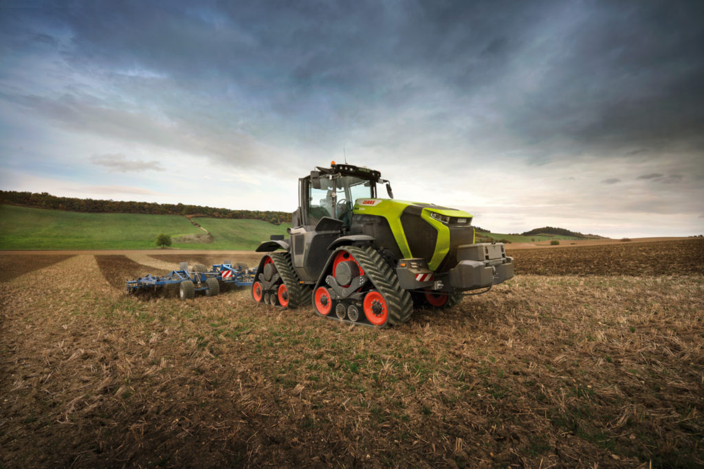 Na Agritechnice 2023 byl nový Xerion 12.650 Terra Trac vyhlášen "Traktorem roku 2024" a celá série "Zemědělský stroj 2024" v kategorii velkých traktorů