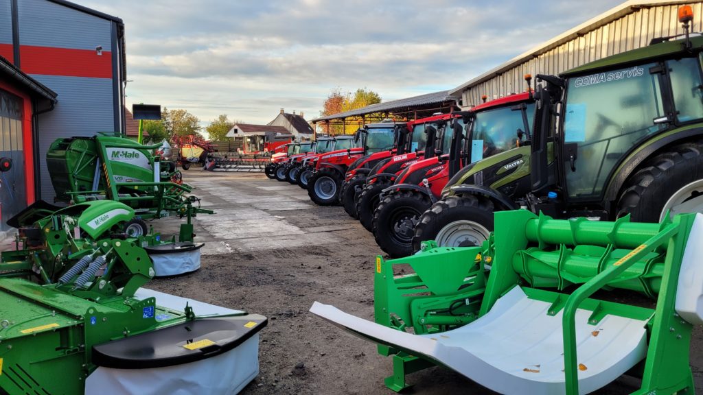 Stěžejním produktem firmy jsou traktory značek Massey Ferguson a Valtra. Pícninářská technika McHale je v nabídce již od roku 2013