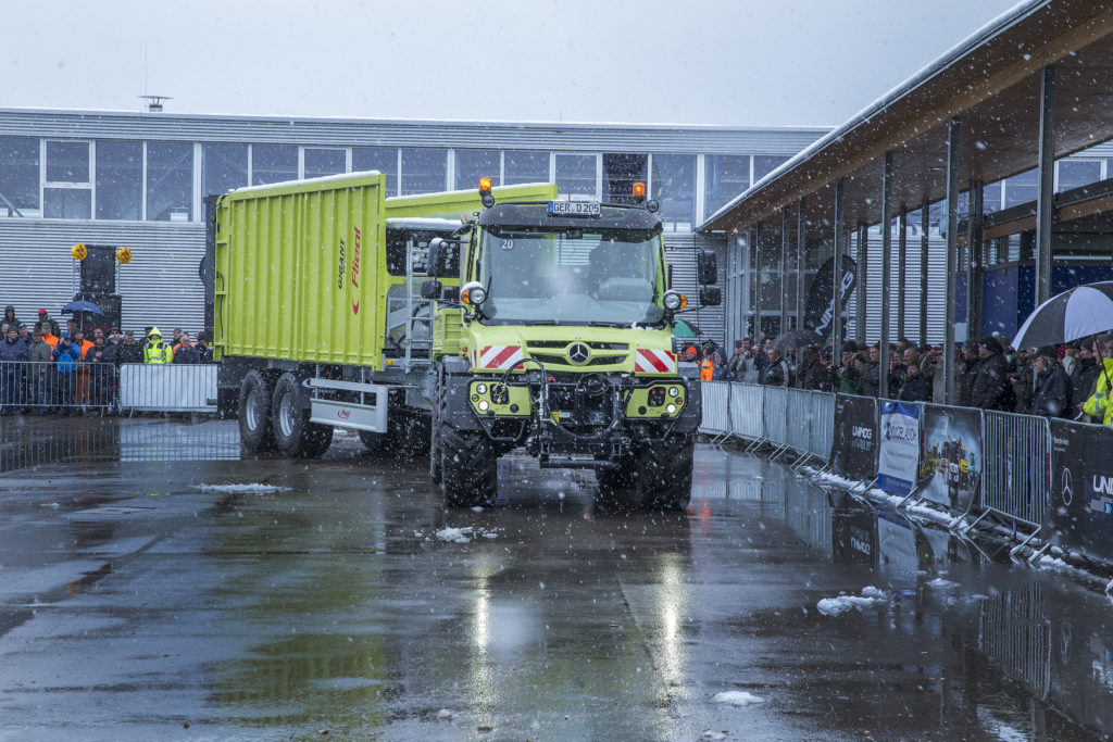 Nové prvky doplňují zavedenou koncepci Daimler Truck a Unimog se tak stává průkopníkem v oblasti bezpečnosti silničního provozu. 