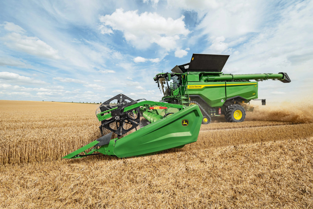 Celkově má nová řada John Deere S7 zvýšit efektivitu a produktivitu práce díky pokročilé automatizaci sklizně.