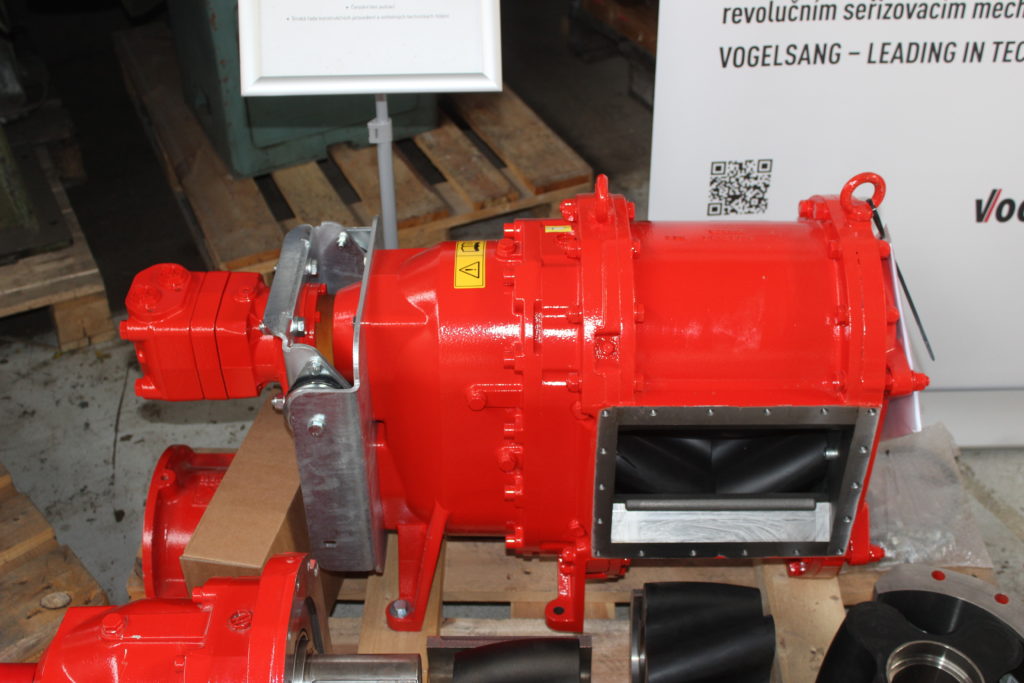 Samonasávací čerpadlo Vogelsang VX 186 je velký model, který využívají některé cisterny a dále i samojízdné aplikátory Zunhammer.