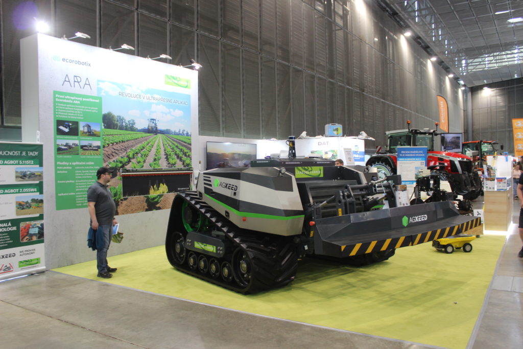 S robotem AgXeed AgBot 5.115T2 se mohli seznámit návštěvníci veletrhu Techagro na stánku společnosti Leading Farmers CZ.