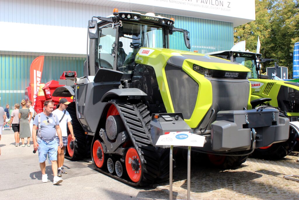 Traktor Claas Xerion 12.650 TerraTrac