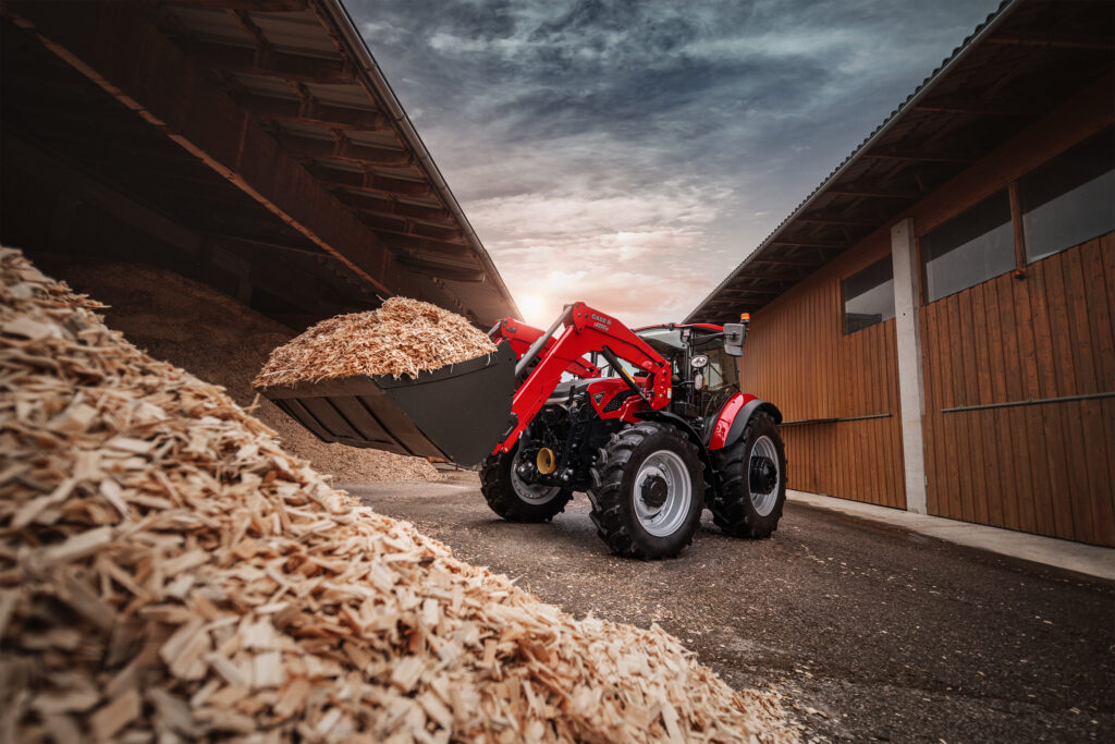 Nový Farmall 120C bude ilustrovat aktualizace, které byly nedávno představeny v řadě traktorů Farmall C. 