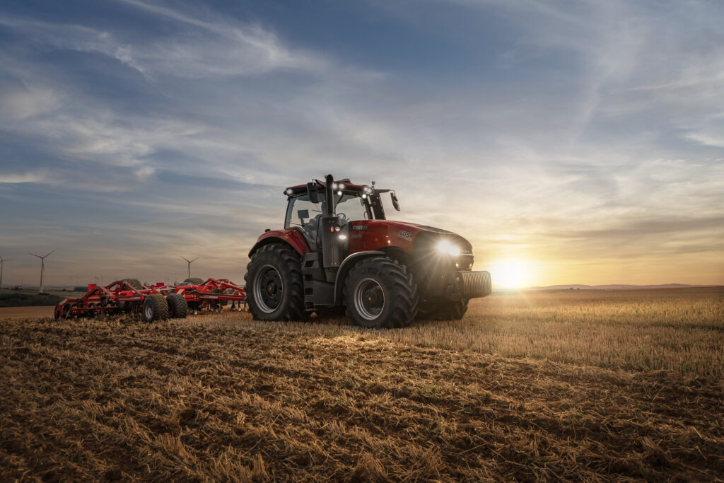 Traktory Case IH Magnum přinášejí pro rok 2025 vylepšení výkonu, převodovek a hydrauliky. 
