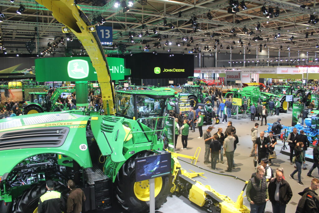 Veletrh Agritechnica 2025 se bude konat od 9. do 15. listopadu na výstavišti v Hannoveru a letos nese hlavní téma „Touch Smart Efficiency“. 