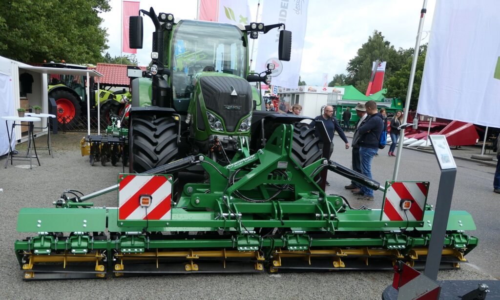 Nožové válce lze použít i jako samostatné nářadí Foto Jiří Pospíšil