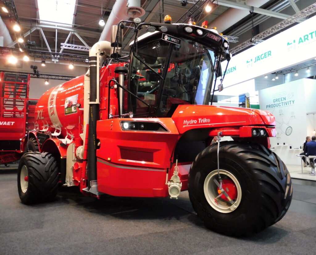 Některé tříkolové modely můžeme rozšířit o prostřední nápravu