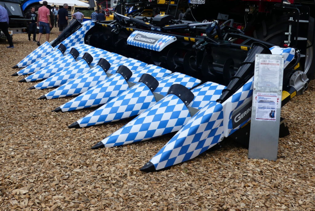 Pro sklizeň palic se používají odlamovací adaptéry