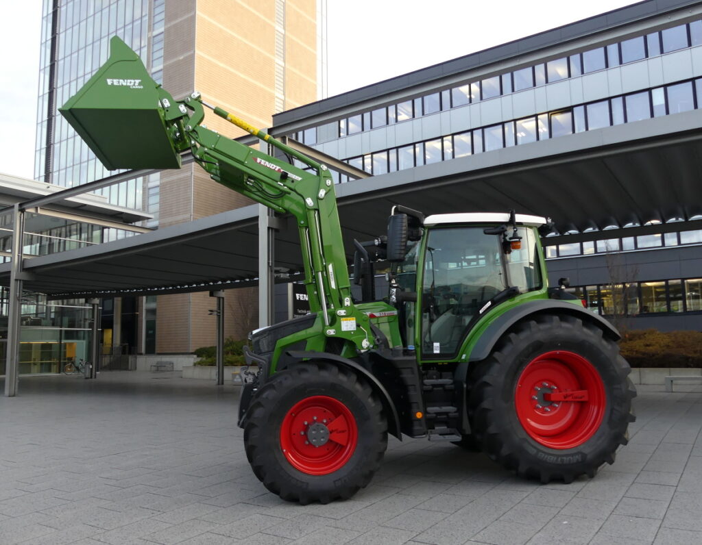 Vybrané čtyřválcové traktory se nabízí pouze s plynulou převodovkou