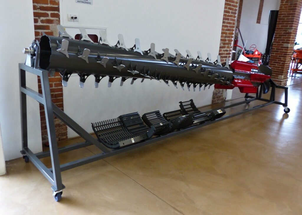 Axiální mláticí rotor