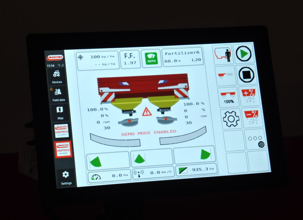 Sofistikované funkce vyžadují odpovídající hardware a software
