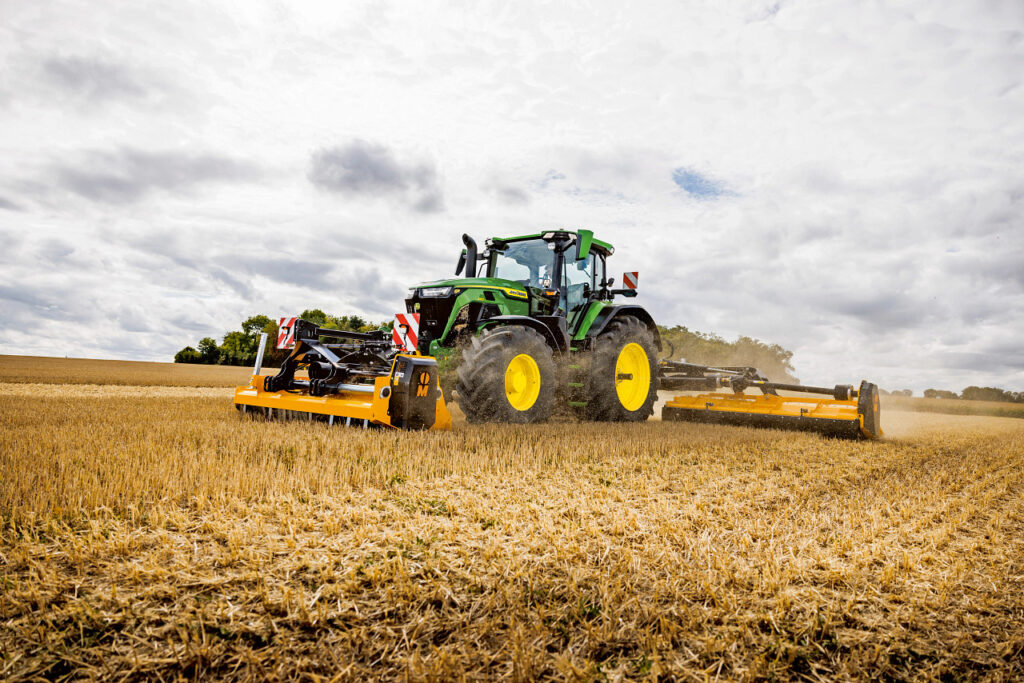 Pomocí Operačního střediska John Deere Operations Center lze stanovovat hranice polí, plánovat práci předem a shromažďovat cenné agronomické údaje.