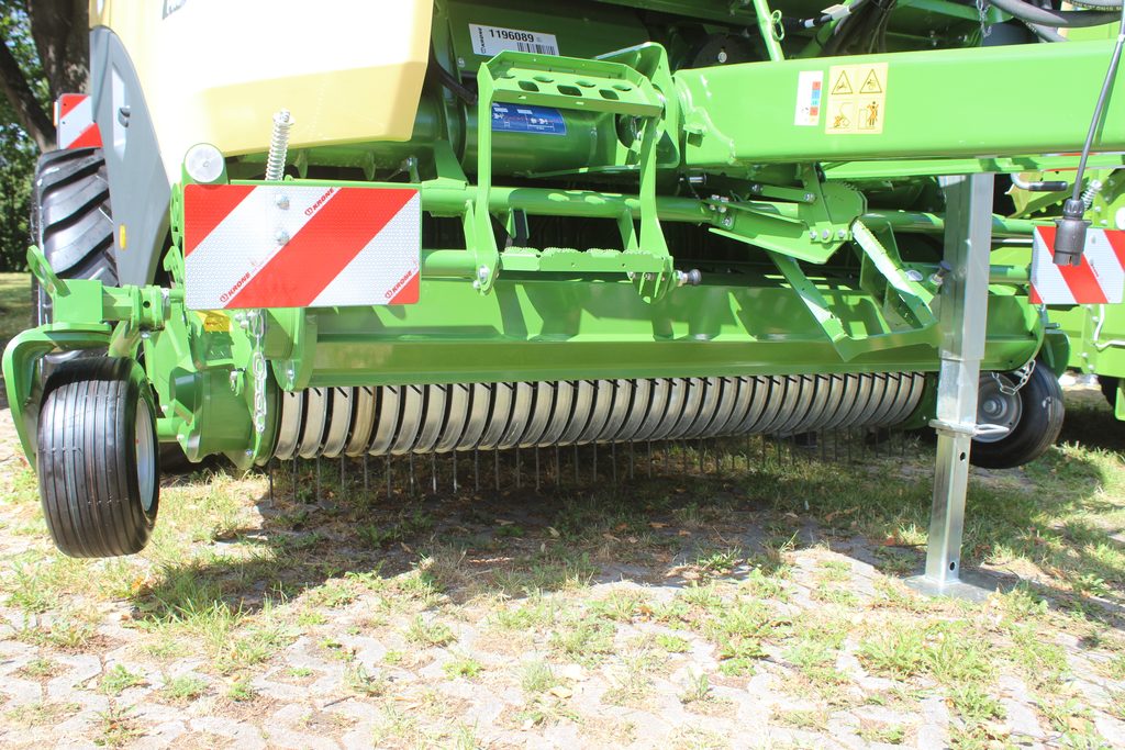 Sběrač Krone EasyFlow se šířkou 2150 mm je neřízený, což má výhodu i v nižší úrovni opotřebení.