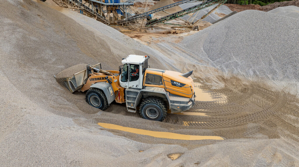 Srdcem kolových nakladačů Liebherr XPower je pohonná soustava s rozdělením výkonu.