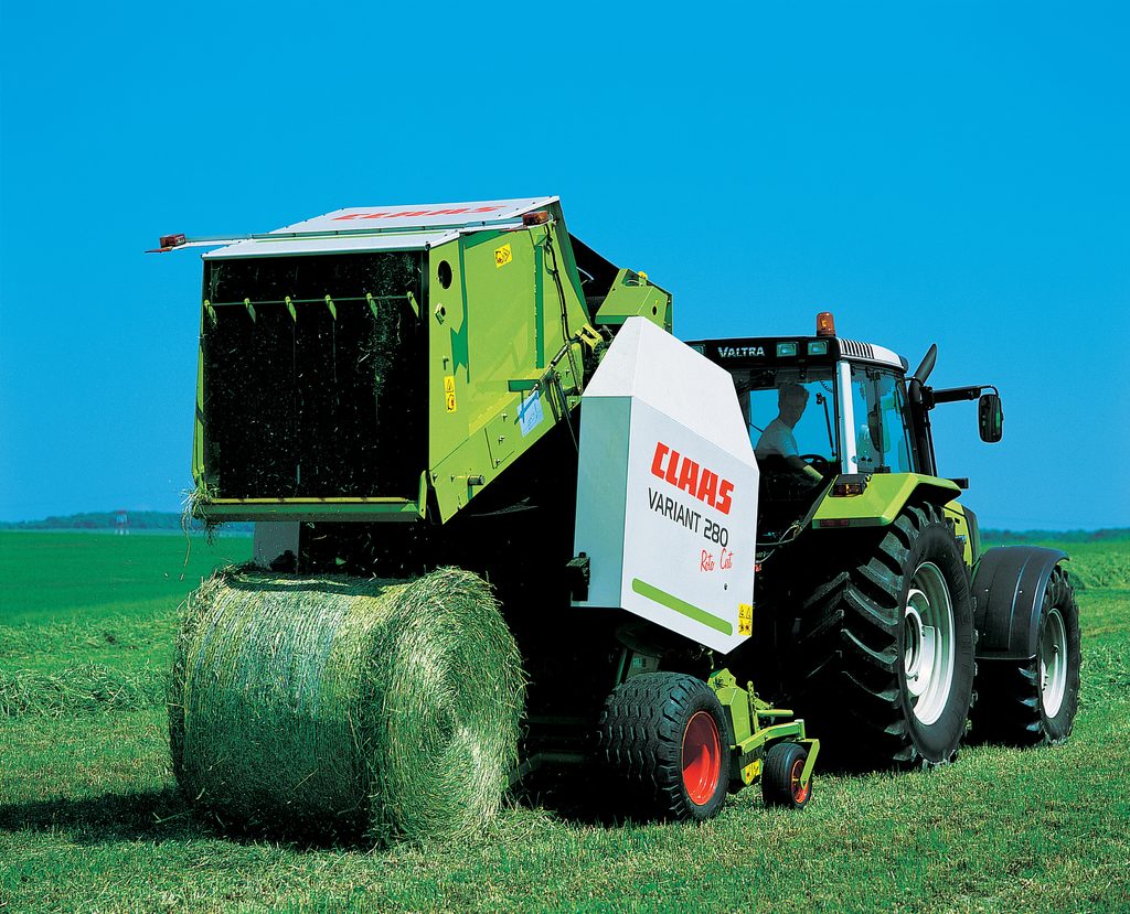 Claas Variant 200 je druhá generace svinovacích lisů s vyšším výkonem a větší mírou automatizace.